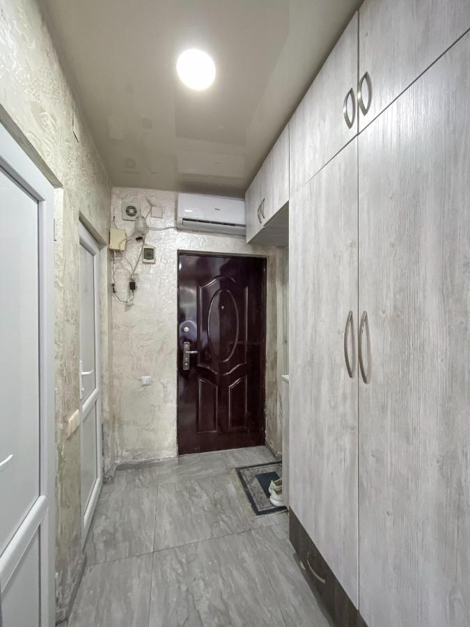 Apartment Studio Maksim Μπατούμι Εξωτερικό φωτογραφία