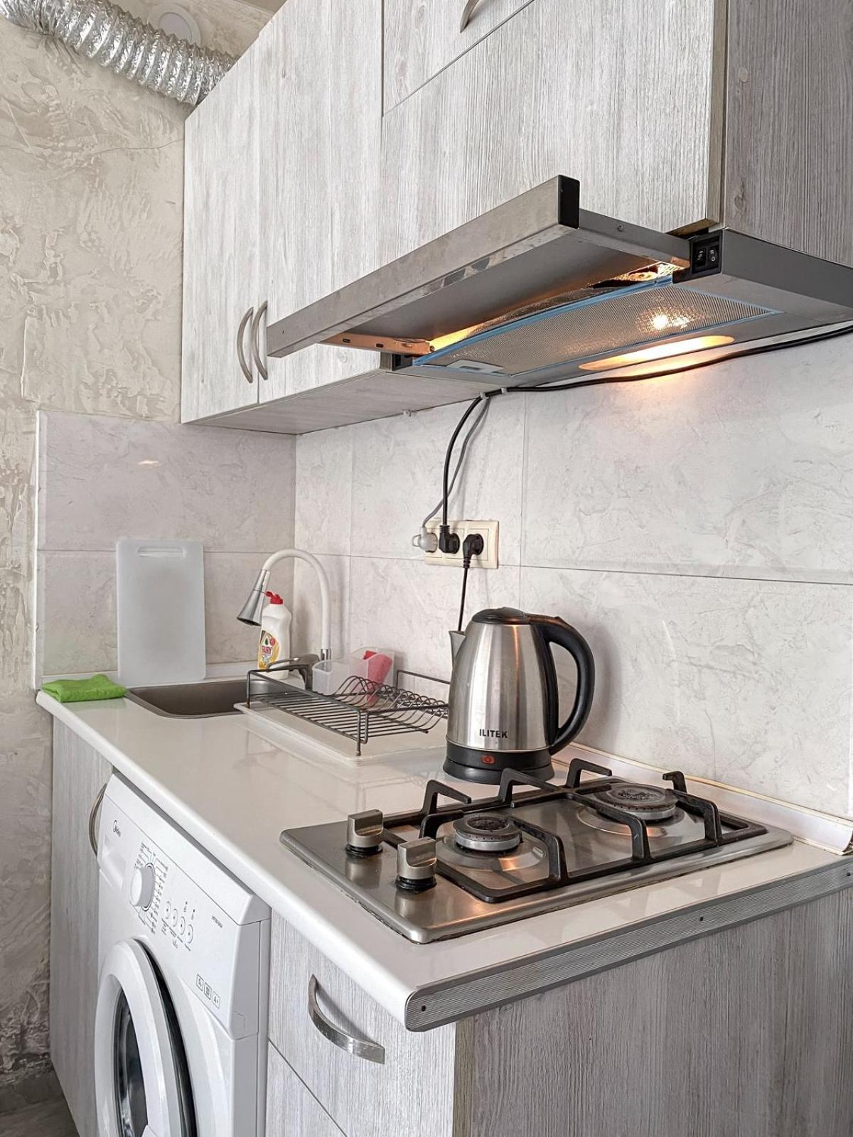 Apartment Studio Maksim Μπατούμι Εξωτερικό φωτογραφία